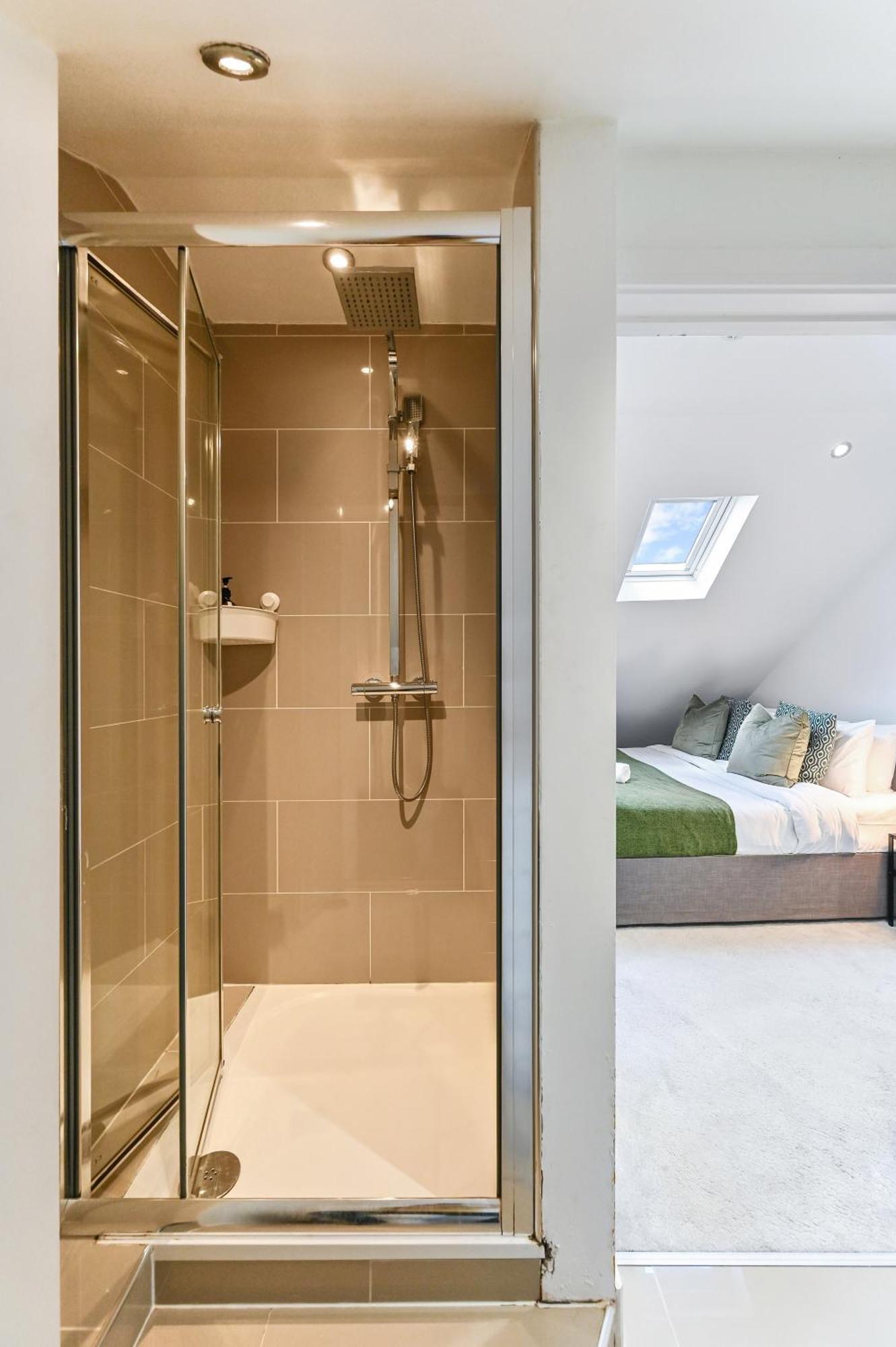Family 1 Bed Apt Near Cardiff City Centre, Free Parking, Quiet, Secure Neighbourhood Экстерьер фото